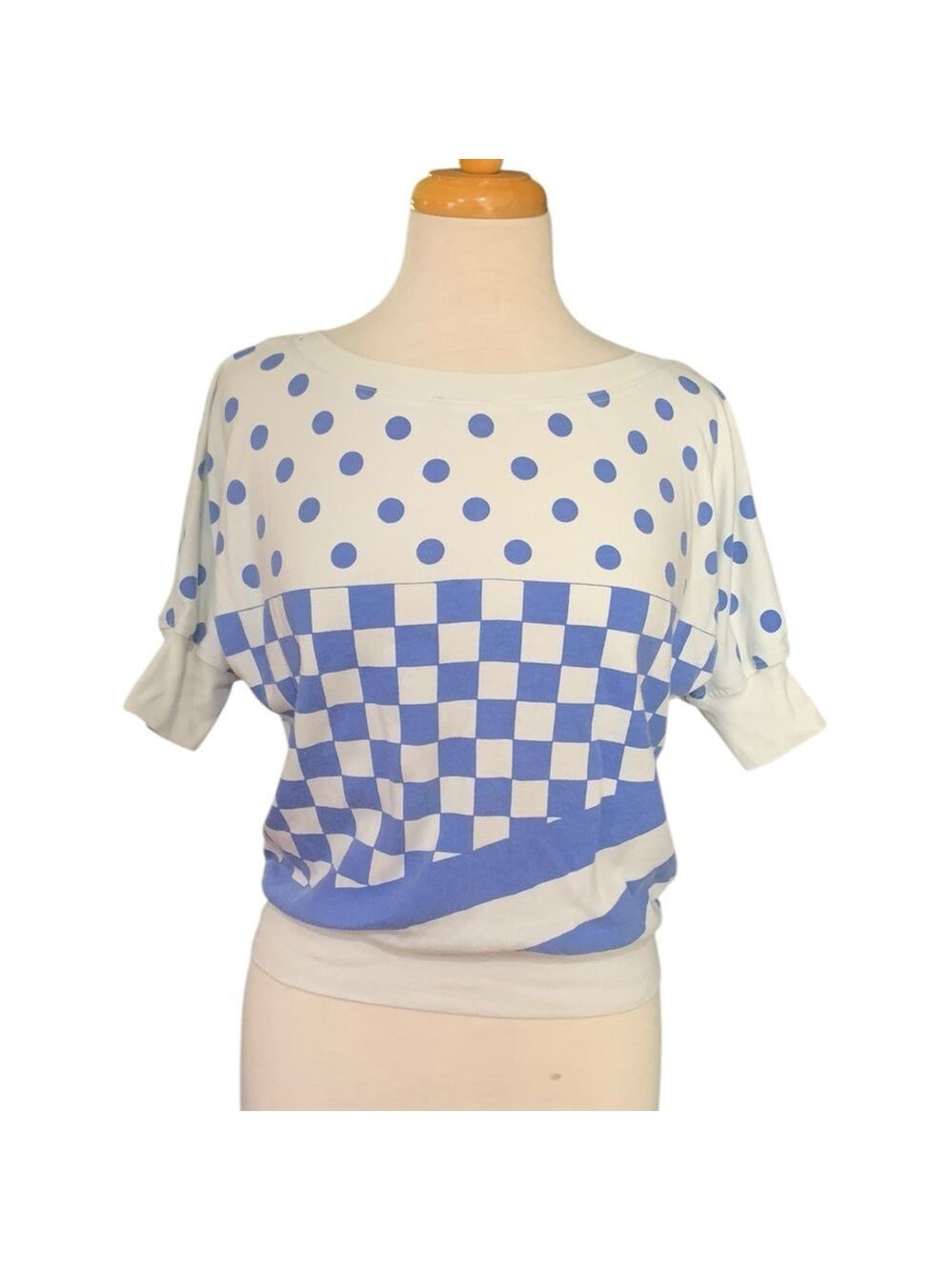 Vintage 70’s elbow sleeve graphic shirt size M